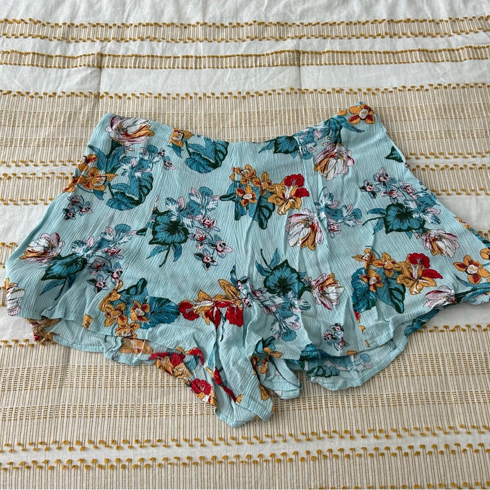 C&V Floral Flowy Shorts